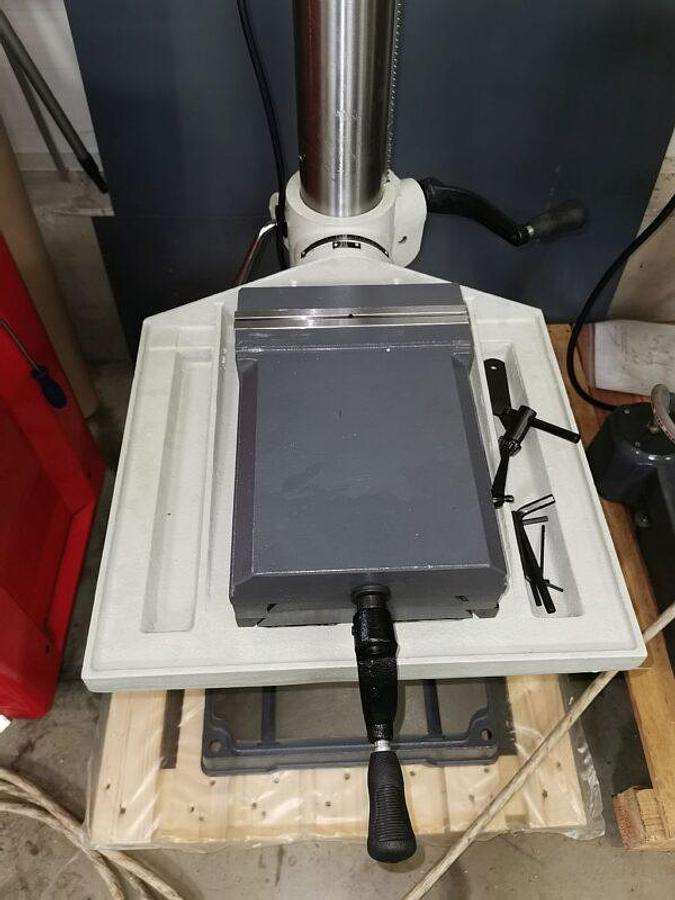 Used BKM3020 column drilling machine