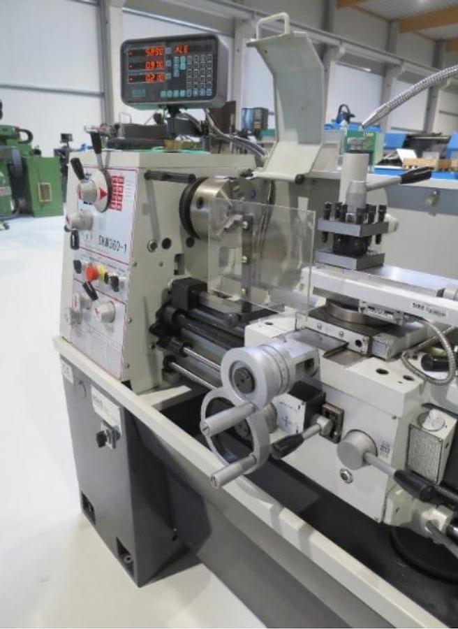 Used KAMI DKM360 center lathe
