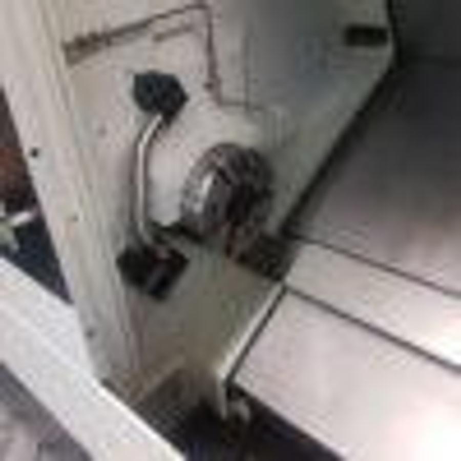 Used HEADMAN T65/750 megh. tool lathe