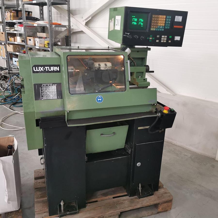 Used LUXTURN LTi small cnc lathe