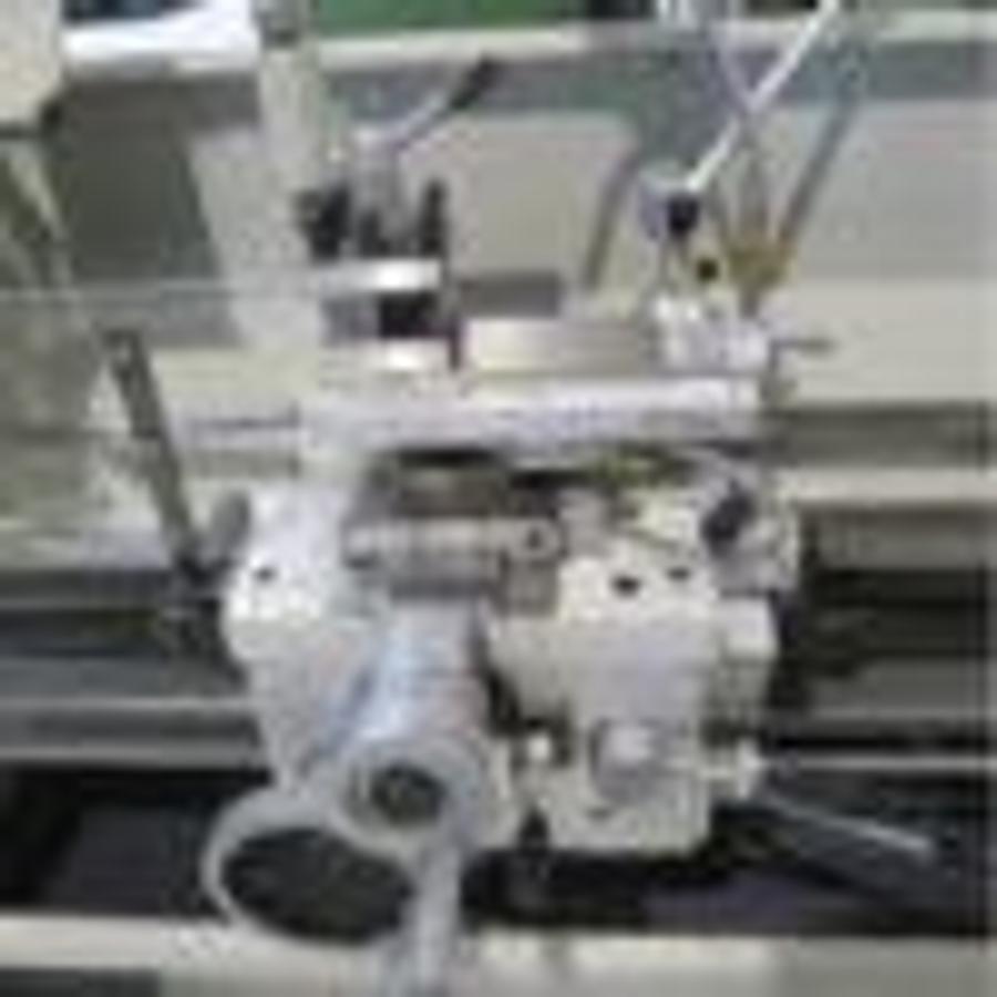 Used KAMI DKM360 center lathe