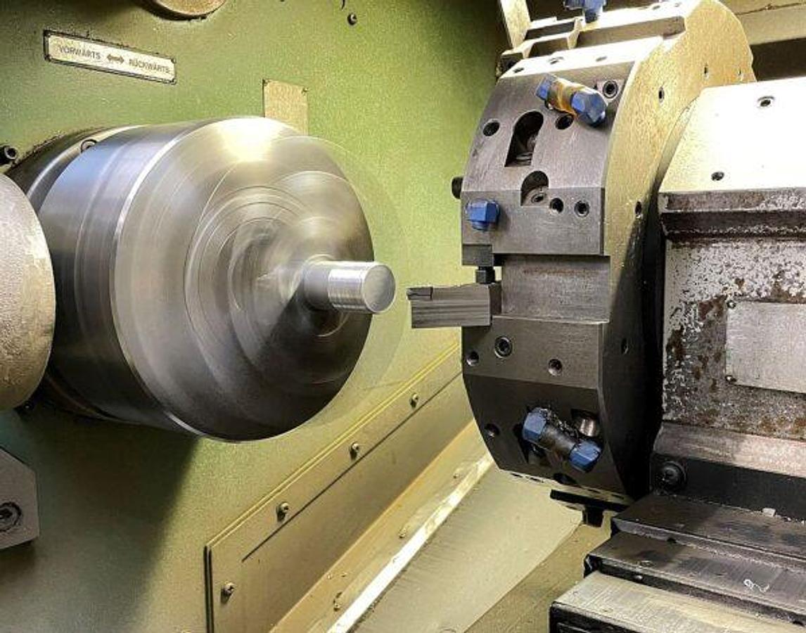 Used MAZAK QT15 cnc lathe