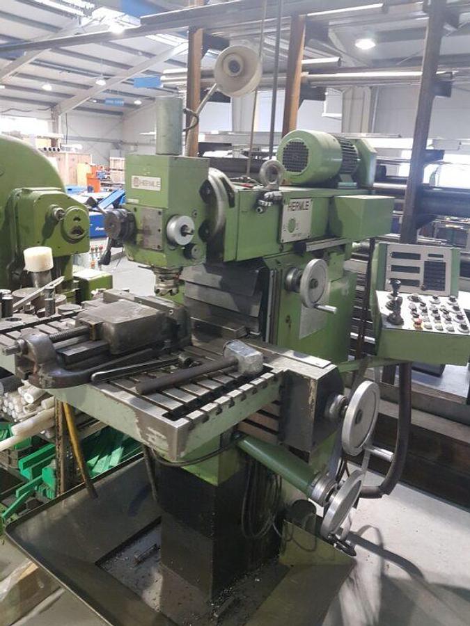 Used HERMLE UWF801 tool milling machine