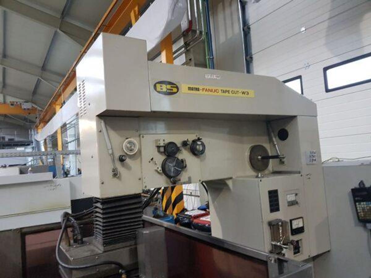 Used FANUC Wire Cut W3 wire EDM