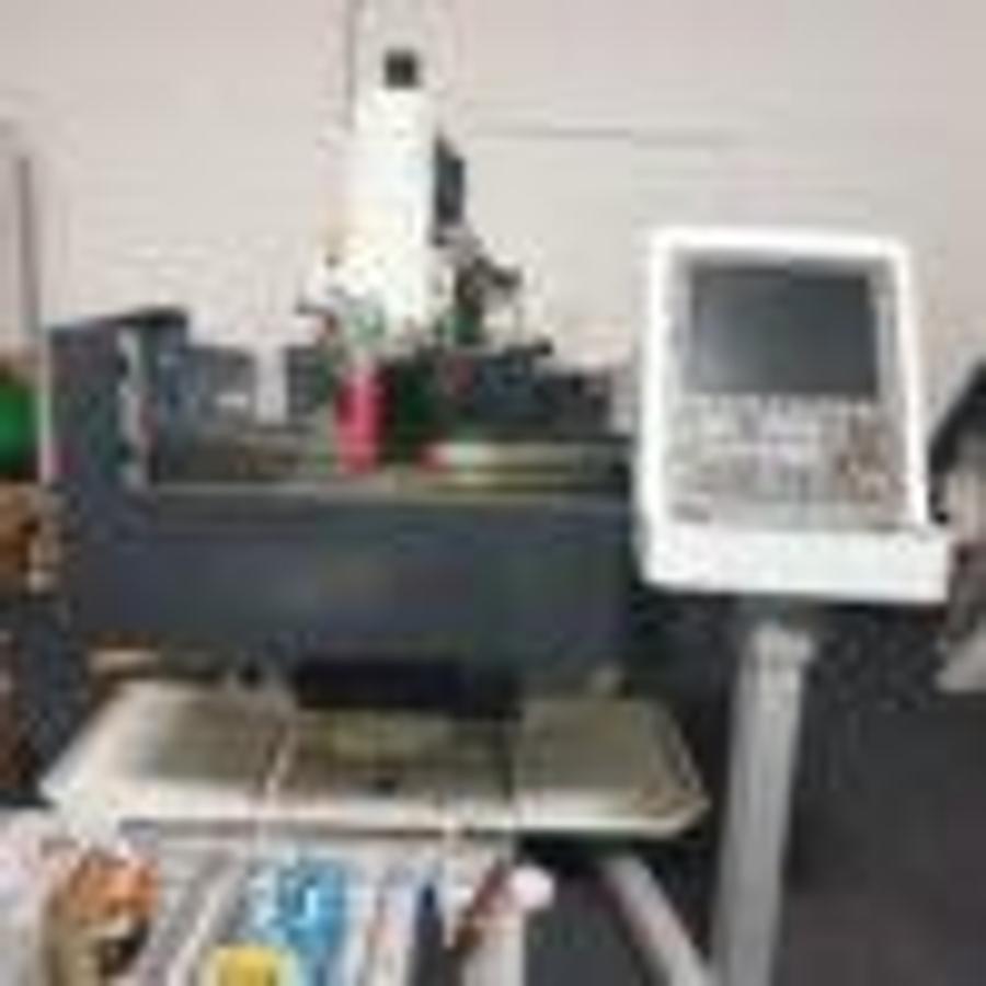Used KAMI FKM950 CNC tool milling machine
