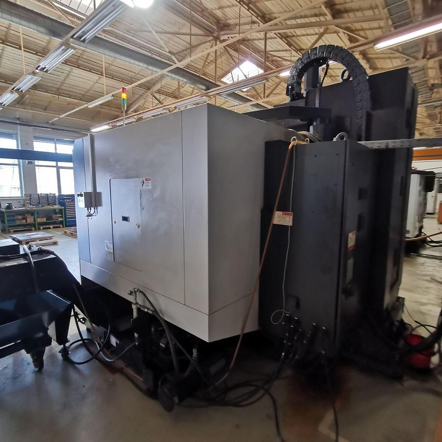DOOSAN MYNX7500 machining center
