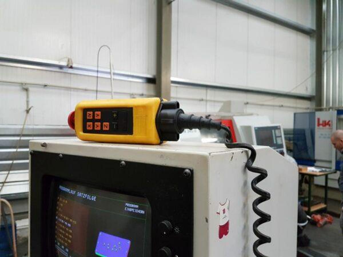 Used HERMLE UWF-1202 tool milling machine