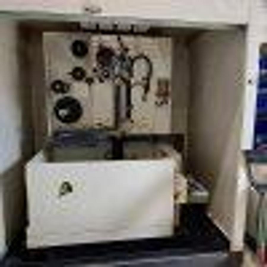 Used FANUC Robocut Alpha 0iB wire spark