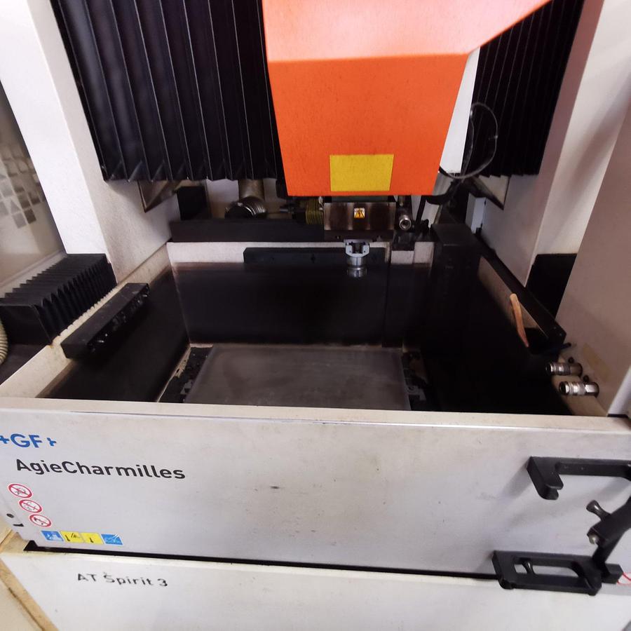 AGIECHARMILLES AT Spirit 3C block EDM machine