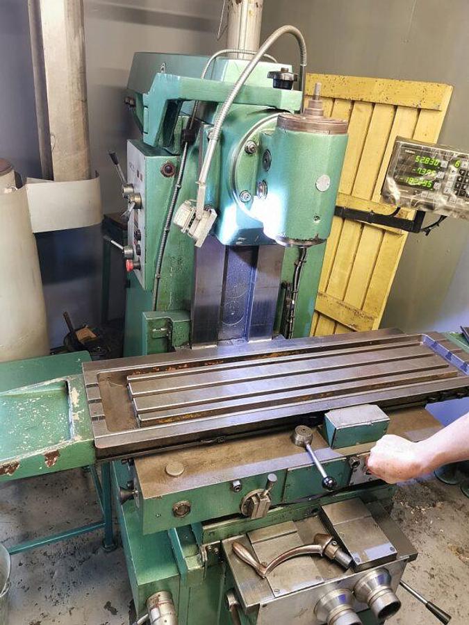 Used BULMAK FU251 milling machine