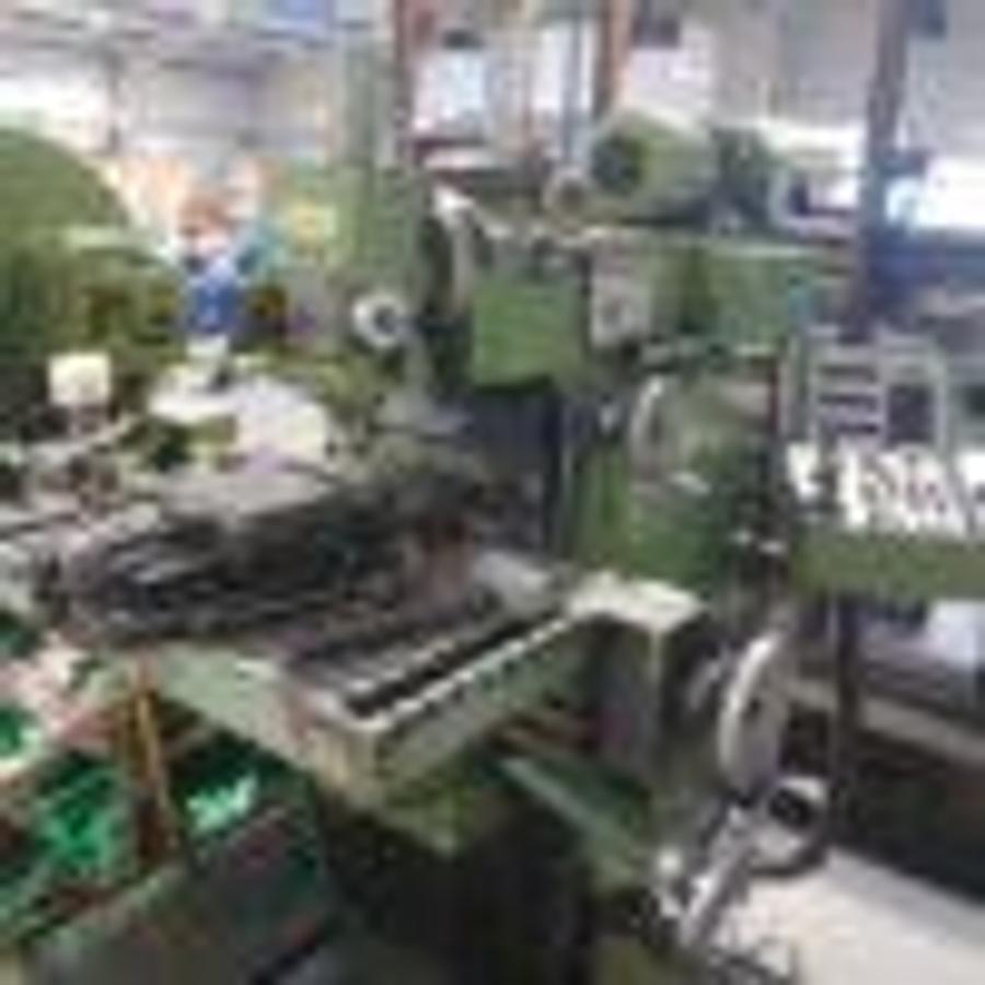 Used HERMLE UWF801 tool milling machine