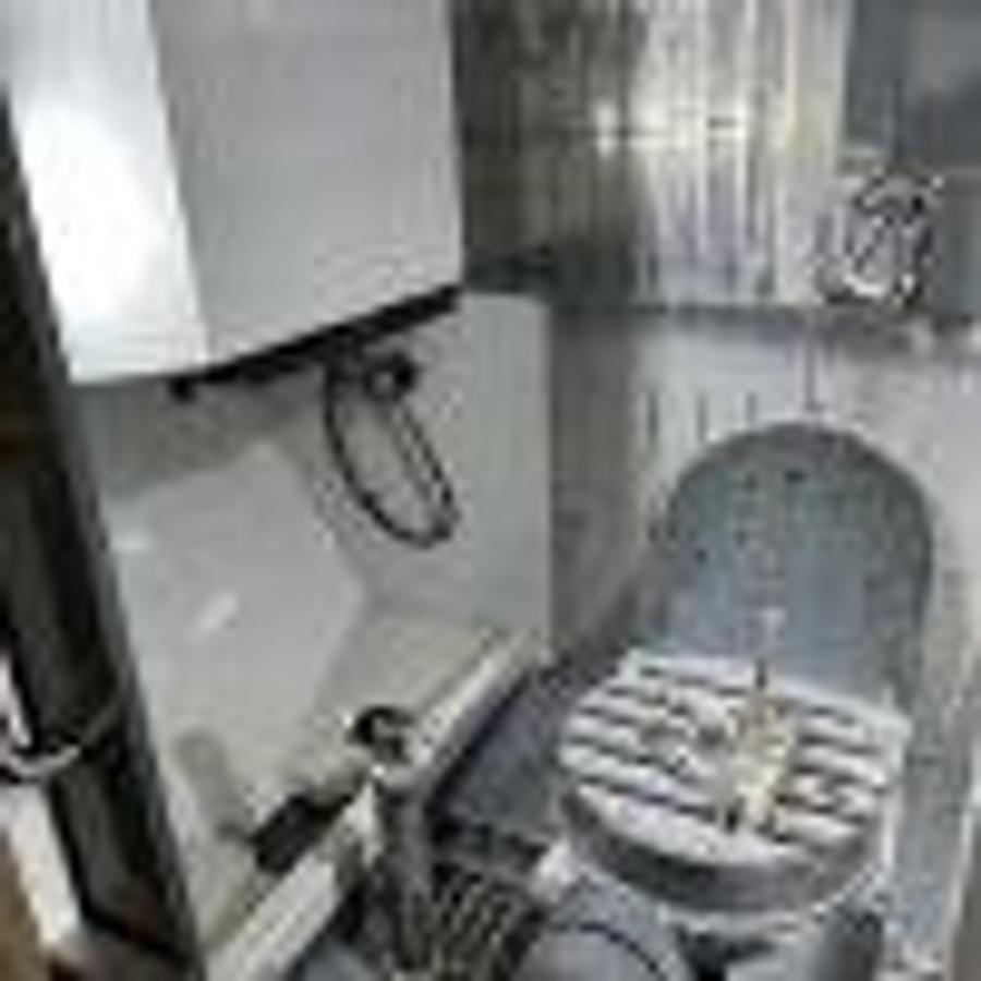 Used HAAS UMC500SS simultaneous 5-axis machining center