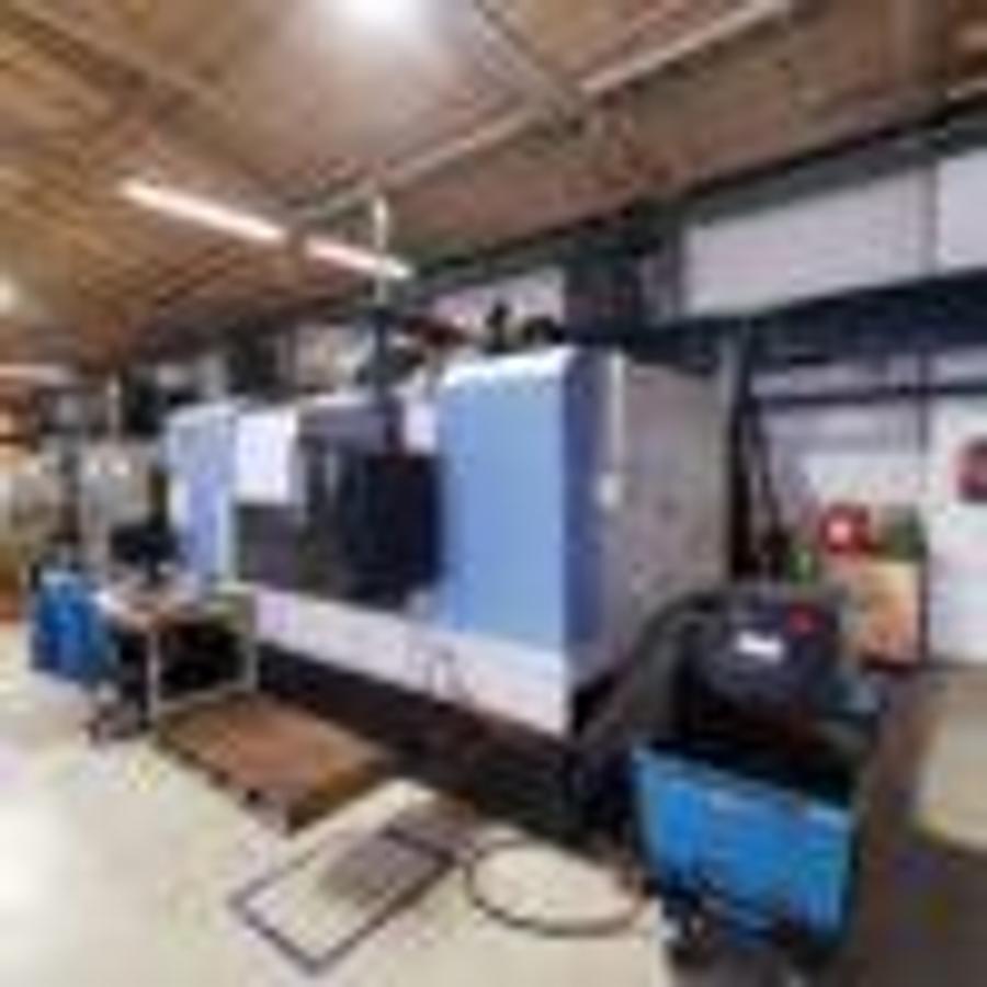 Used DOOSAN MYNX7500 machining center