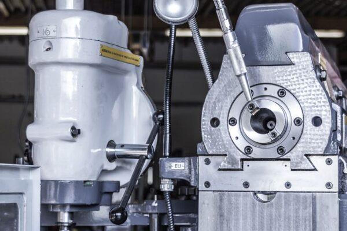 Used KAMI FKM935 tool milling machine