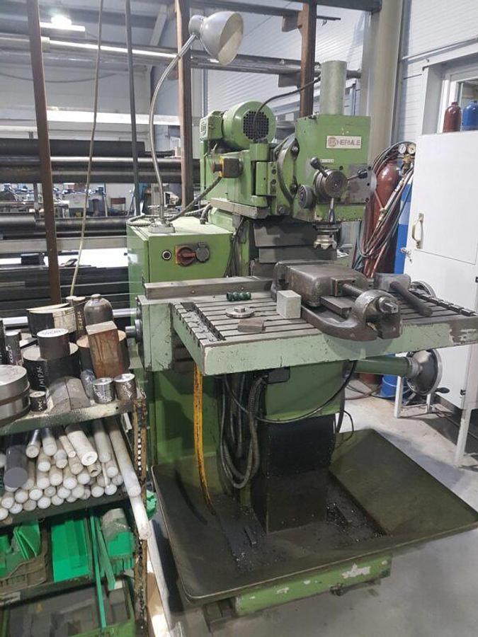 Used HERMLE UWF801 tool milling machine