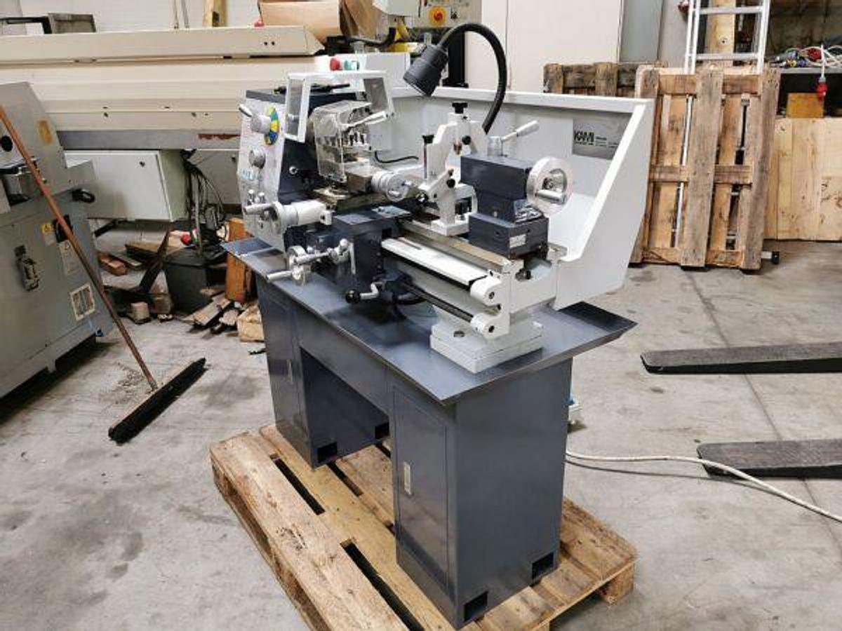 Used KAMI DKM280/500 lathe