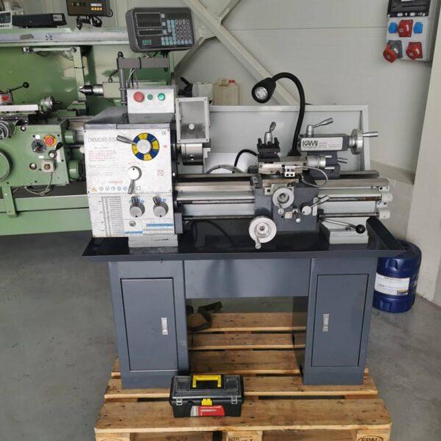 Used KAMI DKM280/500 lathe