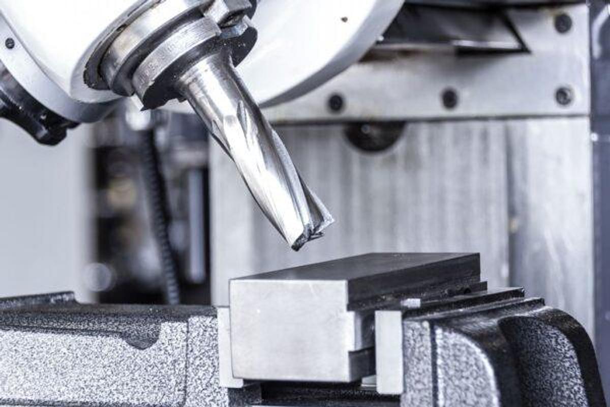 Used KAMI FKM935 tool milling machine