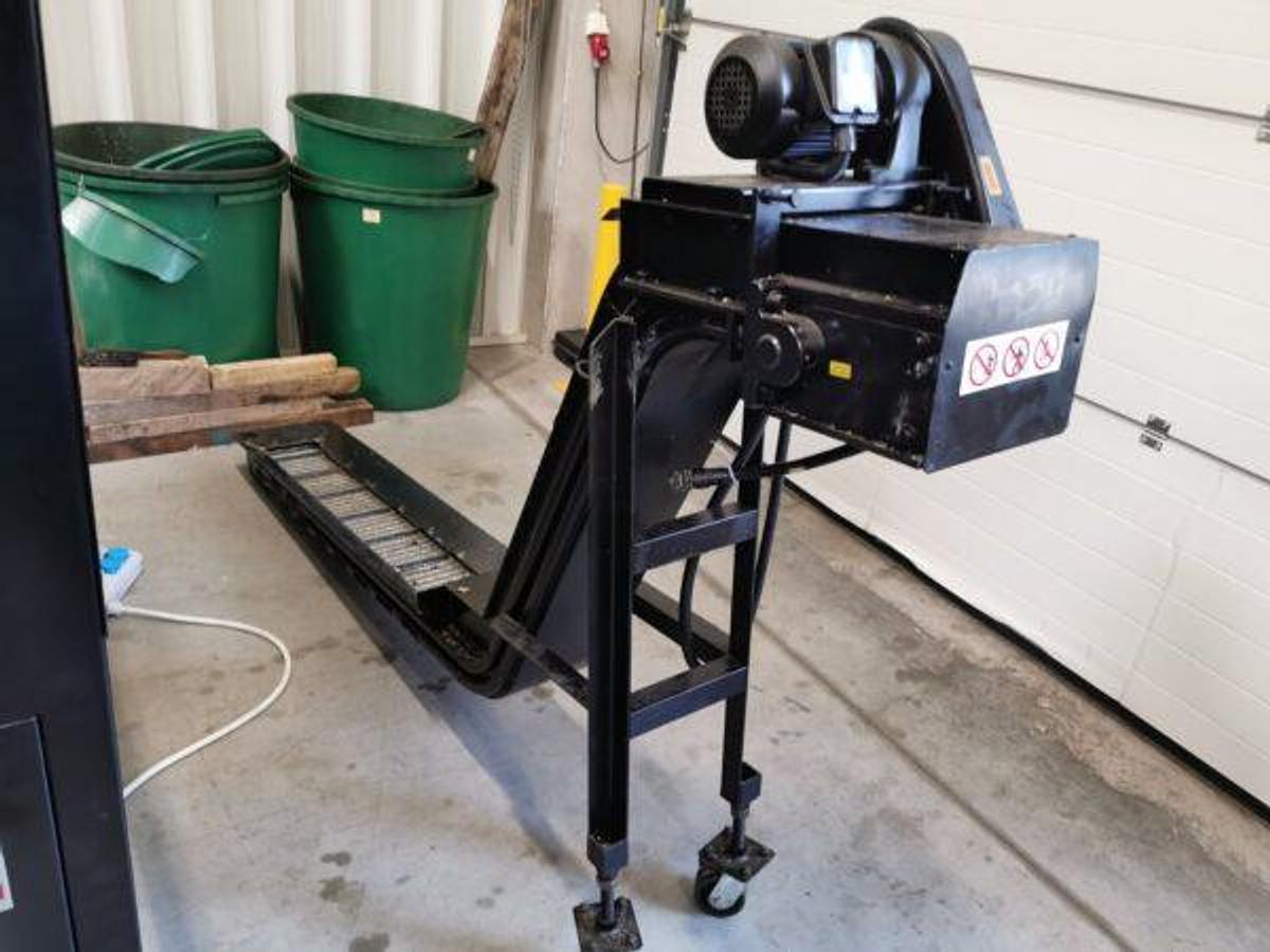 Used HURCO TM8 cnc lathe