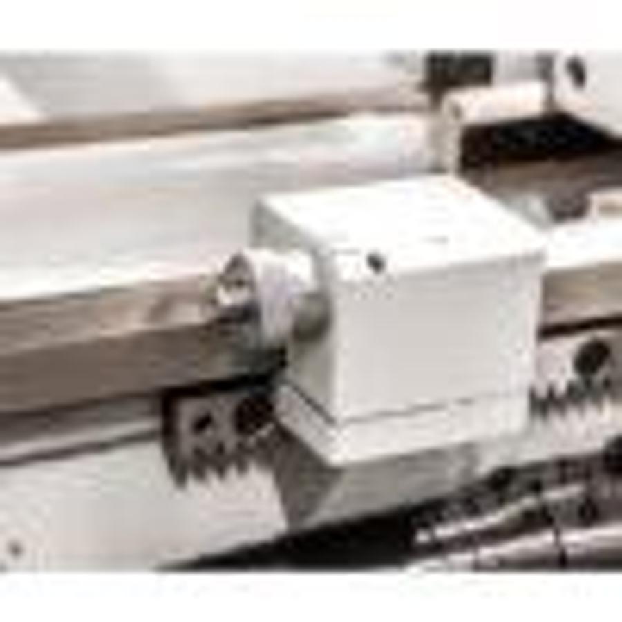 KAMI DKM300.750 center lathe