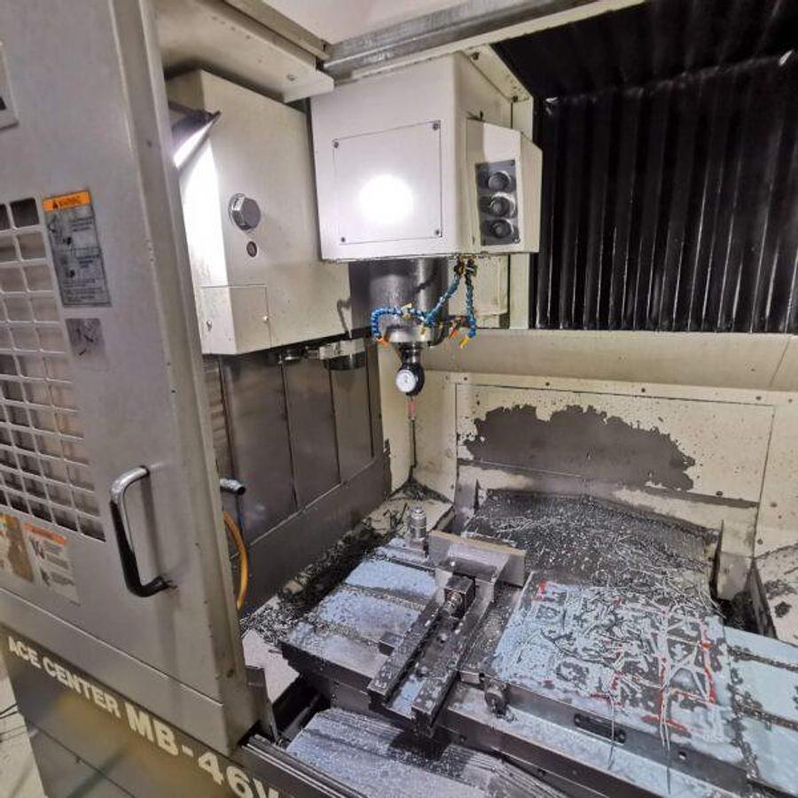 Used OKUMA MB46-VAE machining center