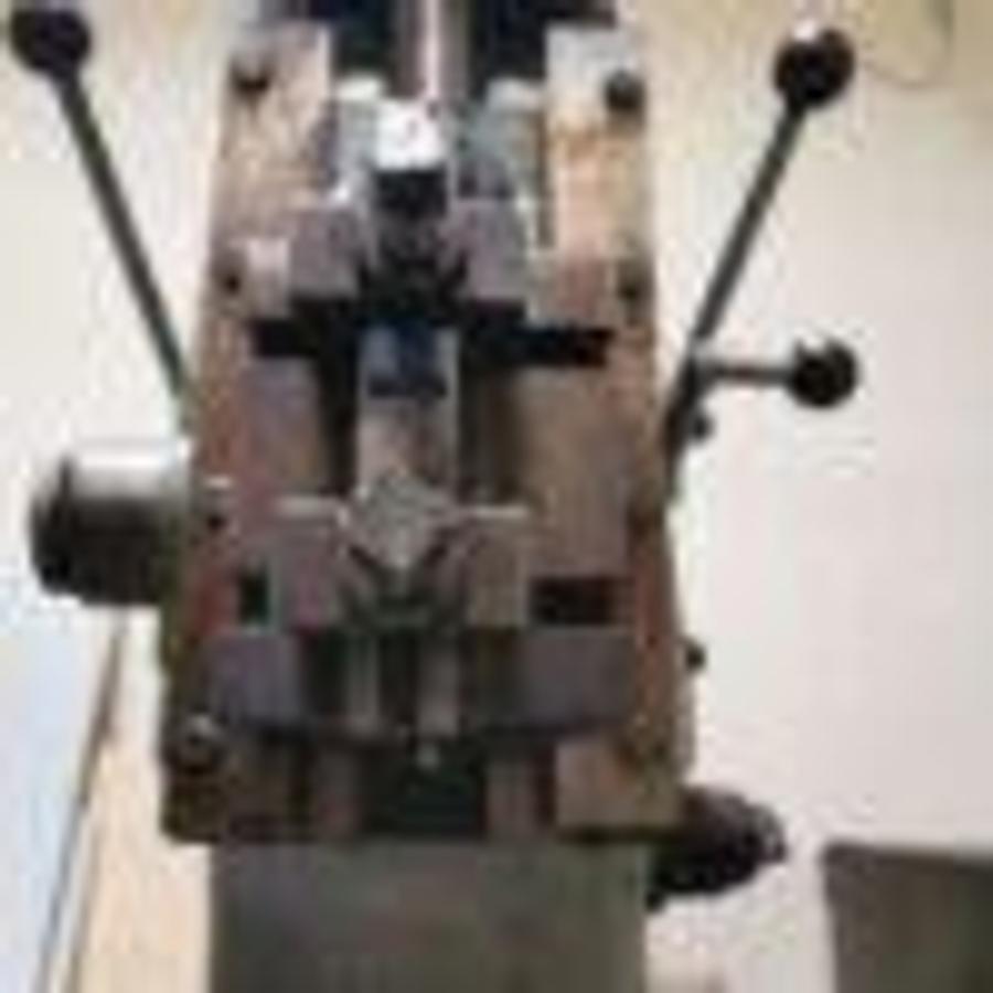 Used ROSCHER & EICHLER ST3 vertical chisel