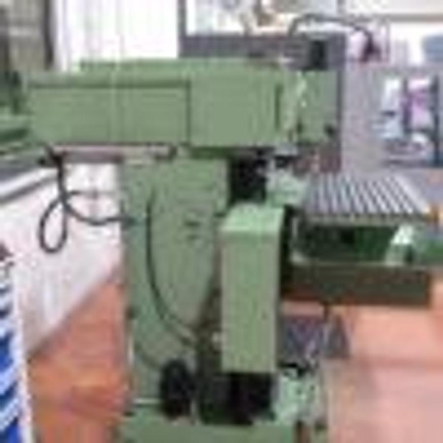 Used MAHO MH700 tool milling machine