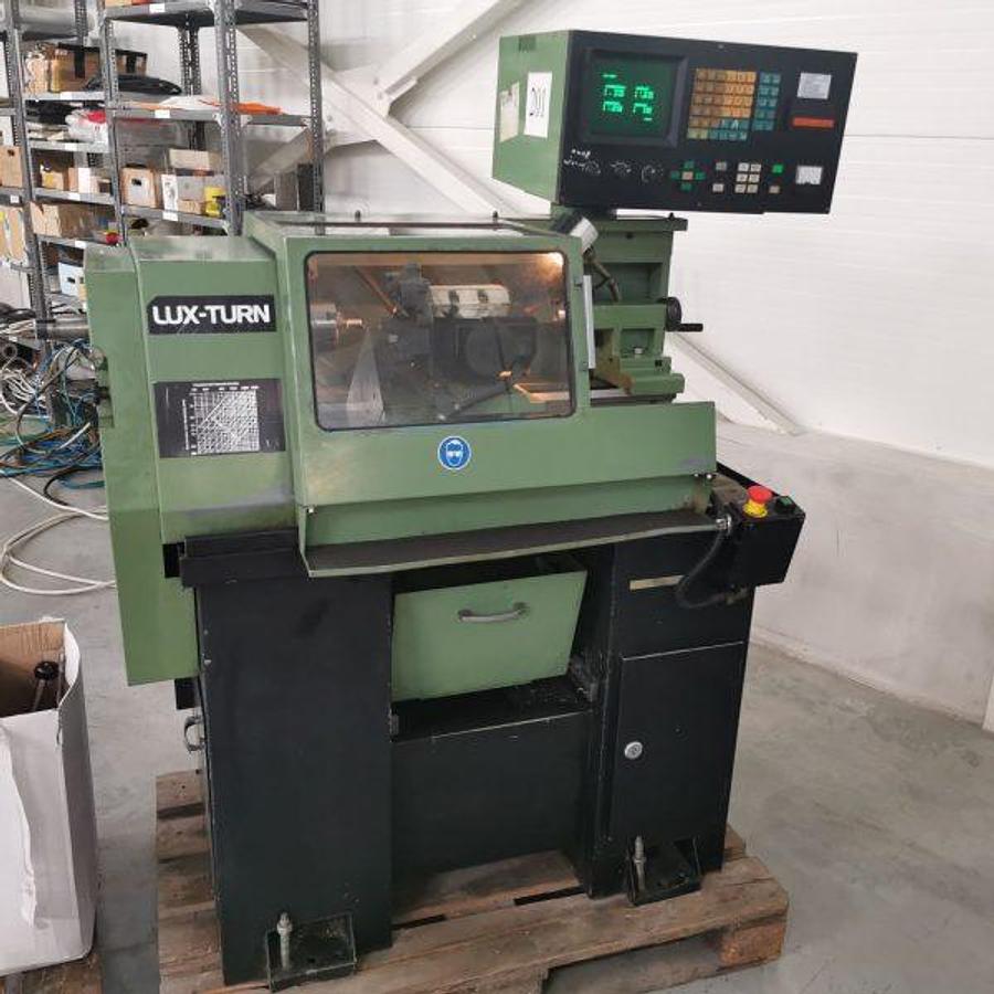Used LUXTURN LTi small cnc lathe