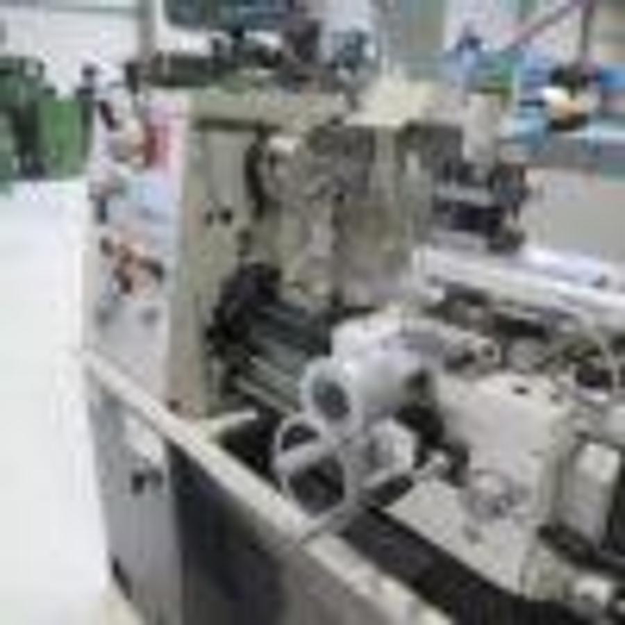 Used KAMI DKM360 center lathe