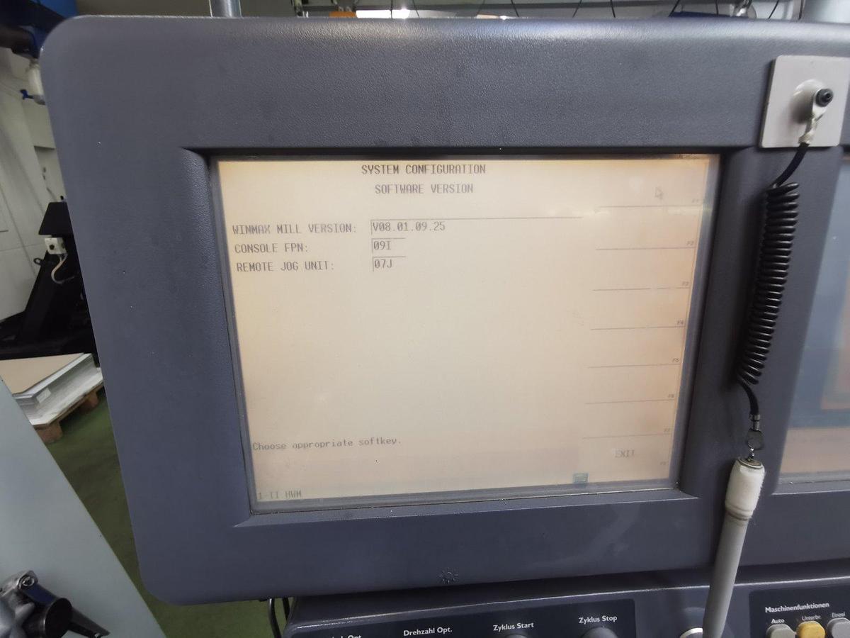 HURCO VMX30 machining center
