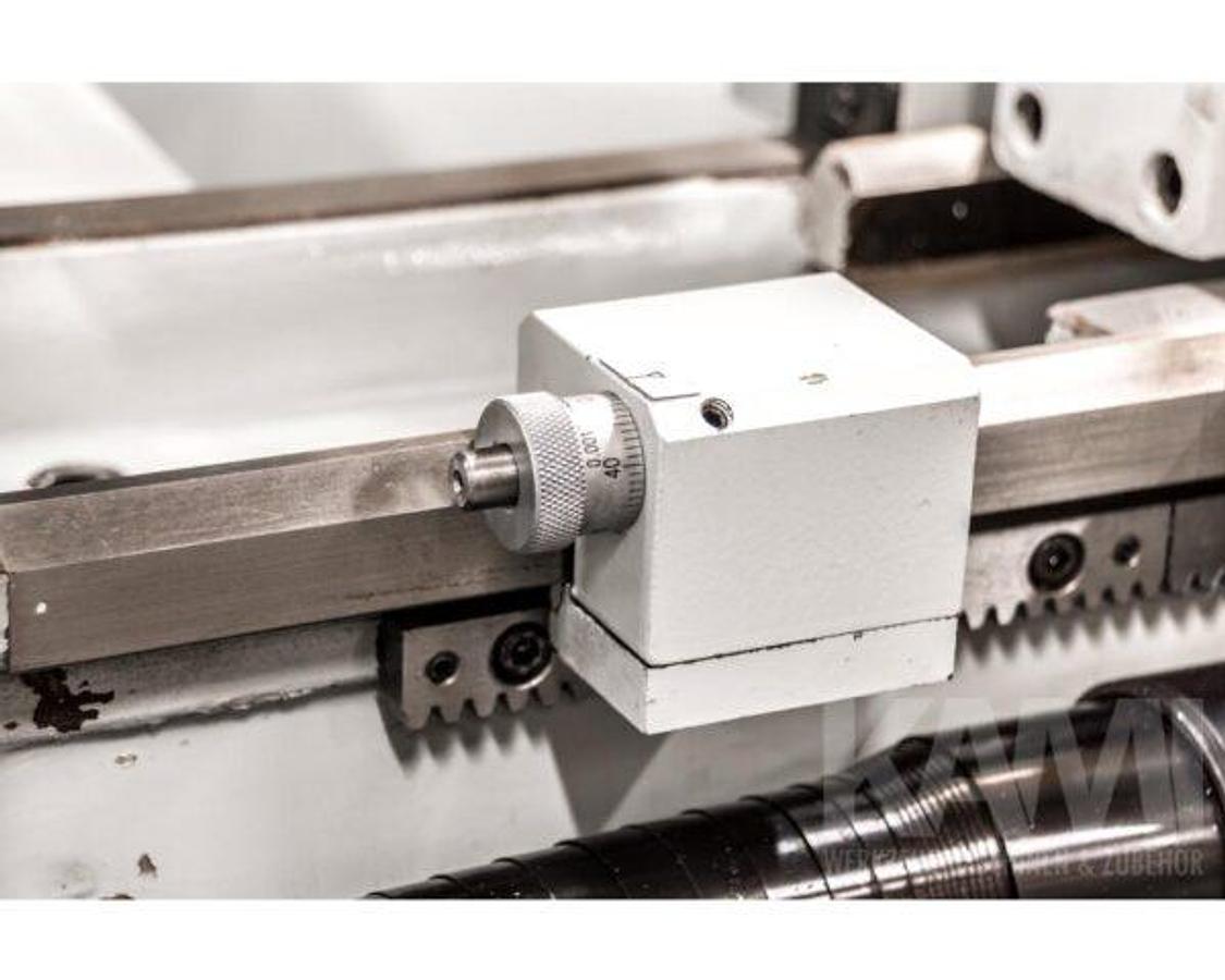 KAMI DKM300.750 center lathe