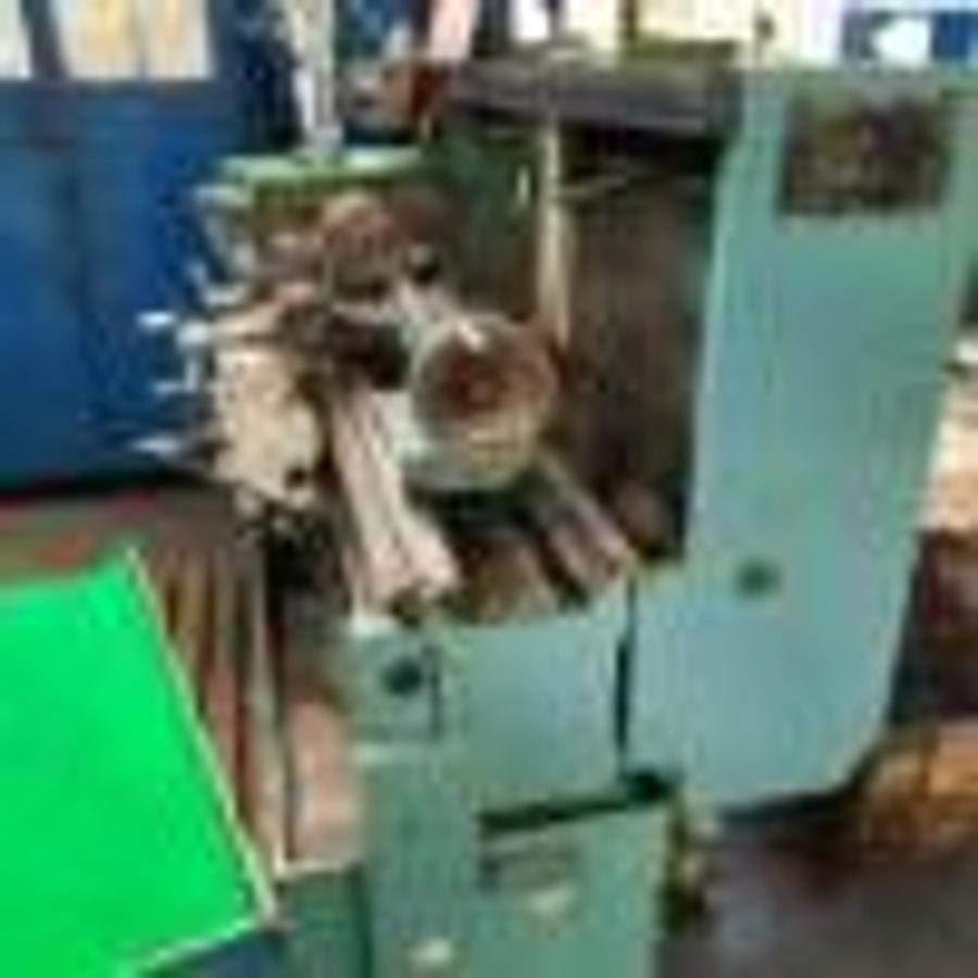 Used TOS SUI32/750 center lathe