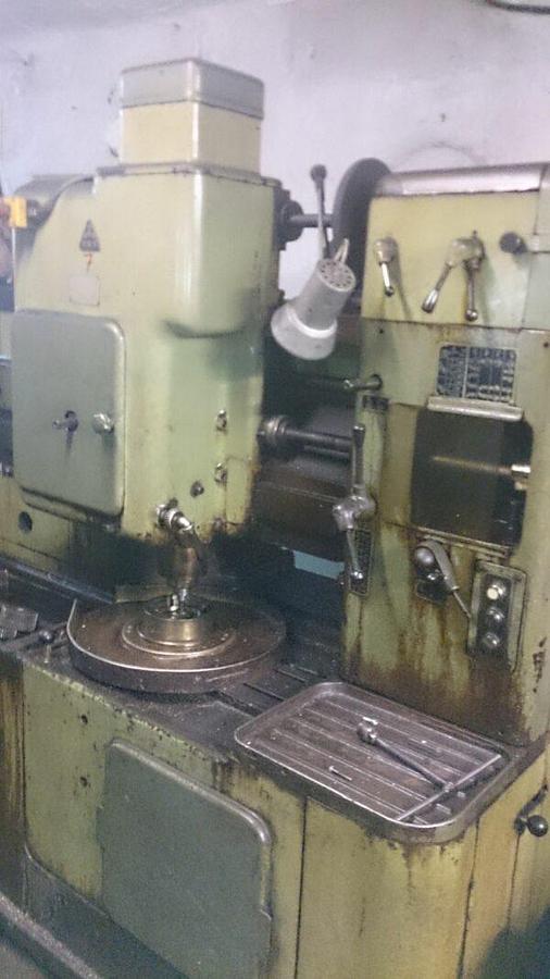 Used Three gear hobbing machines for sale