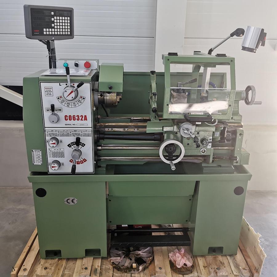 Used TNM C0632/500 center lathe