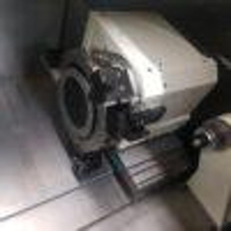 Used HEADMAN T65/750 megh. tool lathe