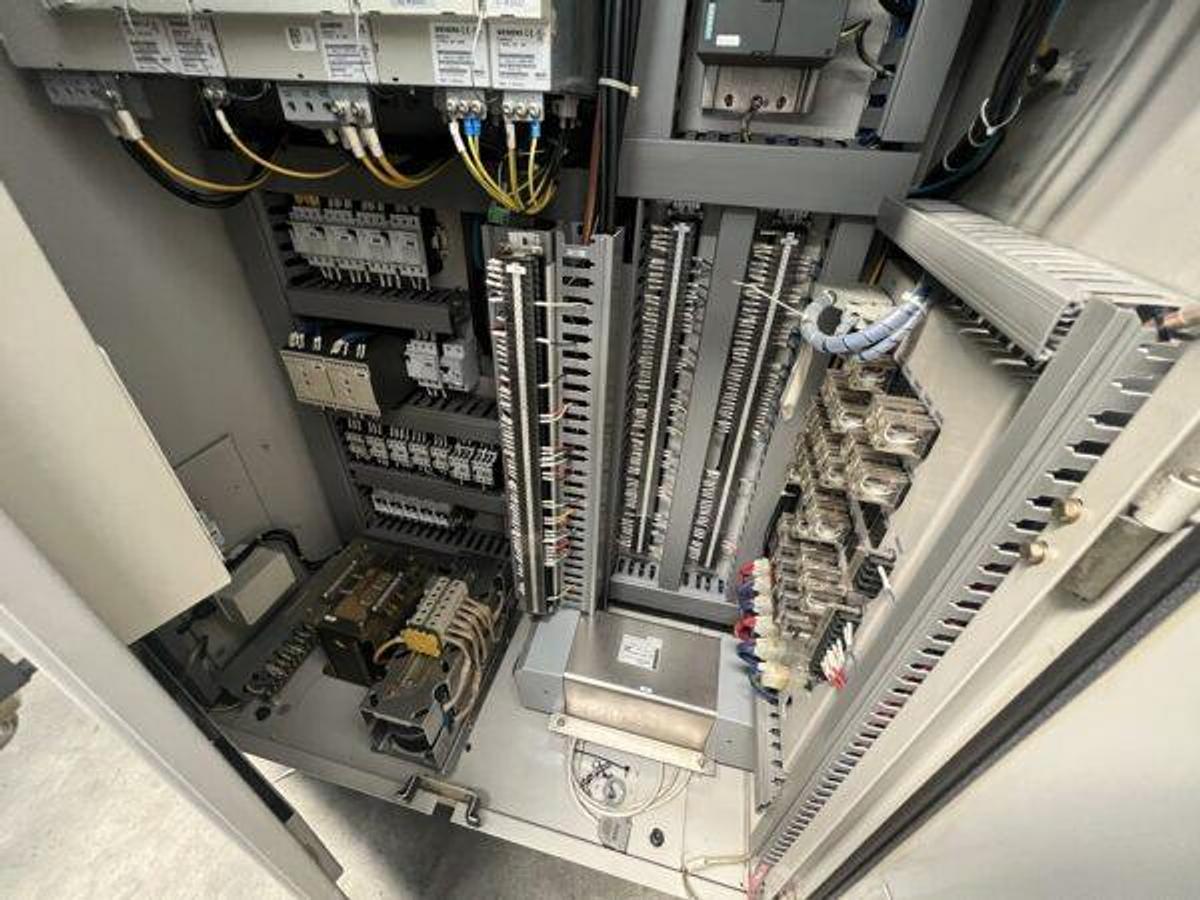 Used HYUNDAI HIT20M cnc lathe