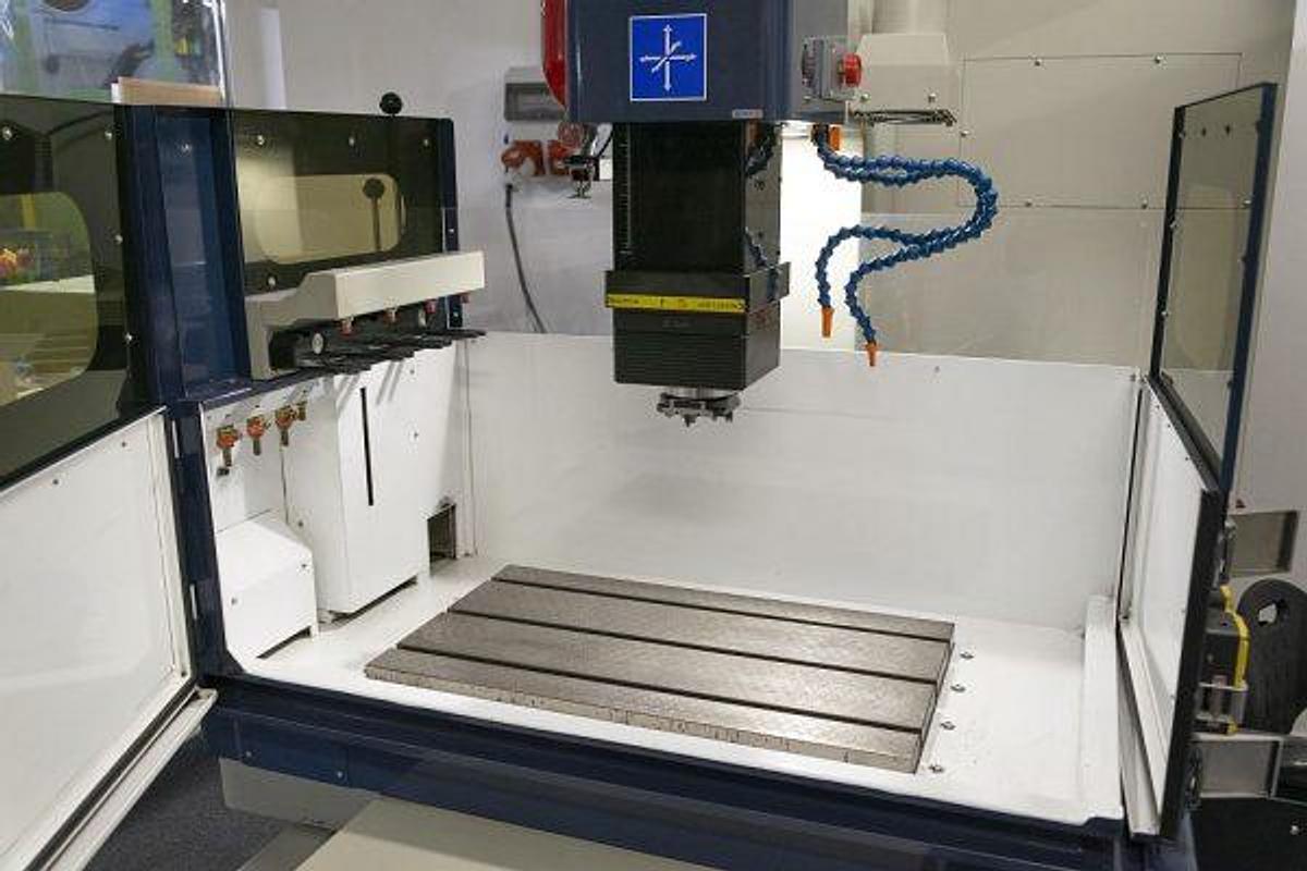 Used NEUART CNC-C50E2 block EDM machine