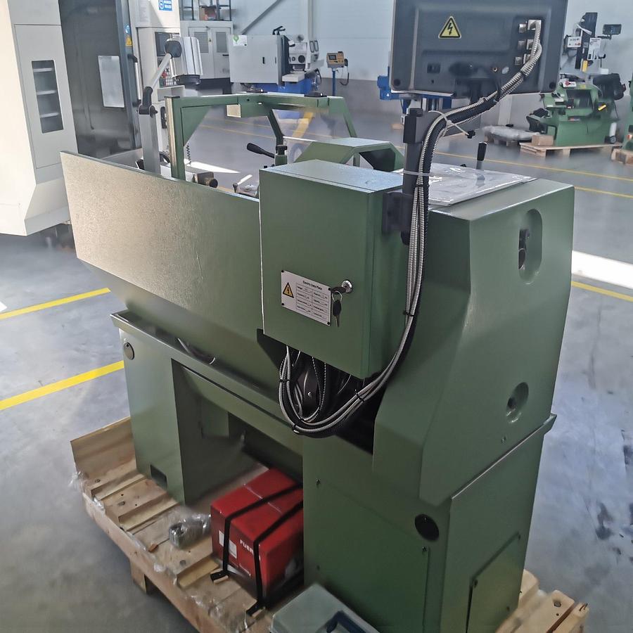 TNM C0632/500 center lathe