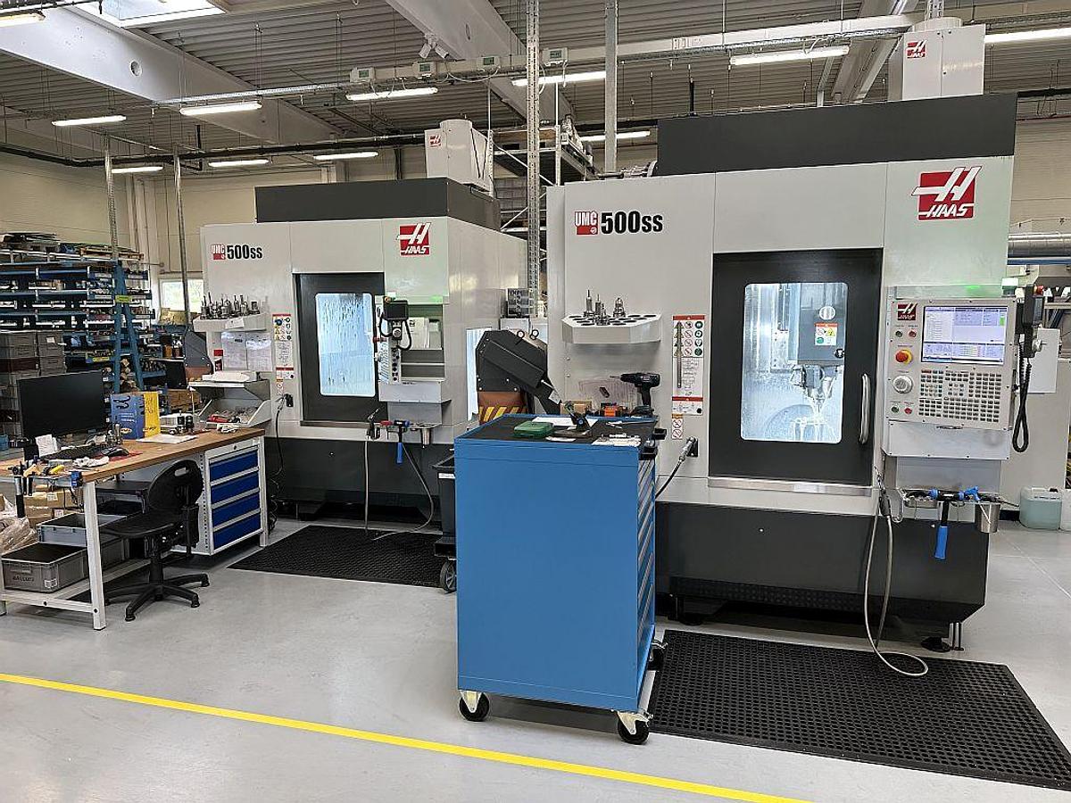 Used HAAS UMC500SS simultaneous 5-axis machining center