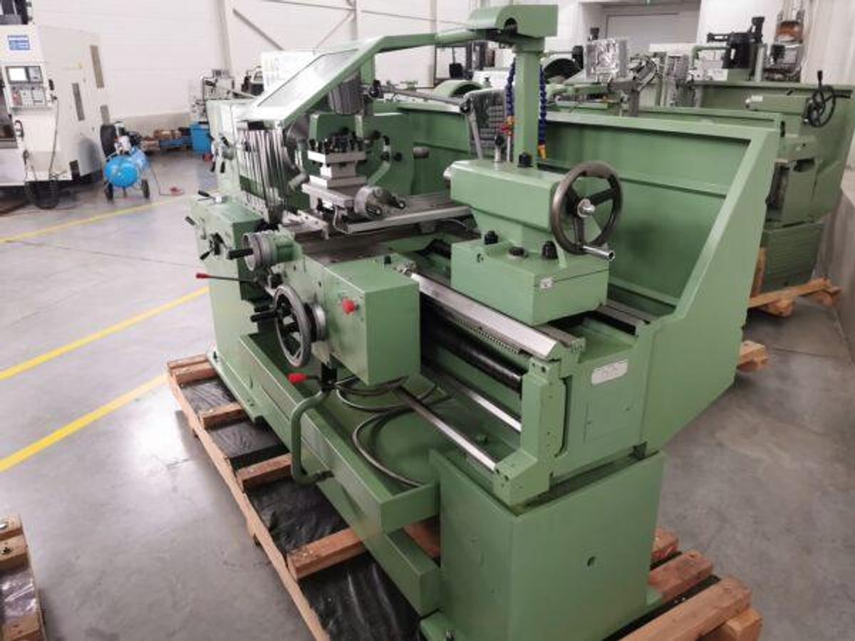 Used TOS SN50/C x 1000 tool headstock machine