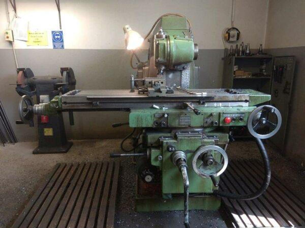 Used 6P82 milling machine