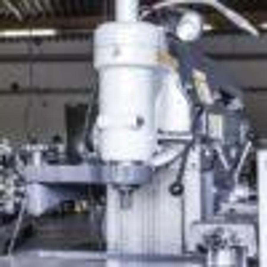 Used KAMI FKM935 tool milling machine