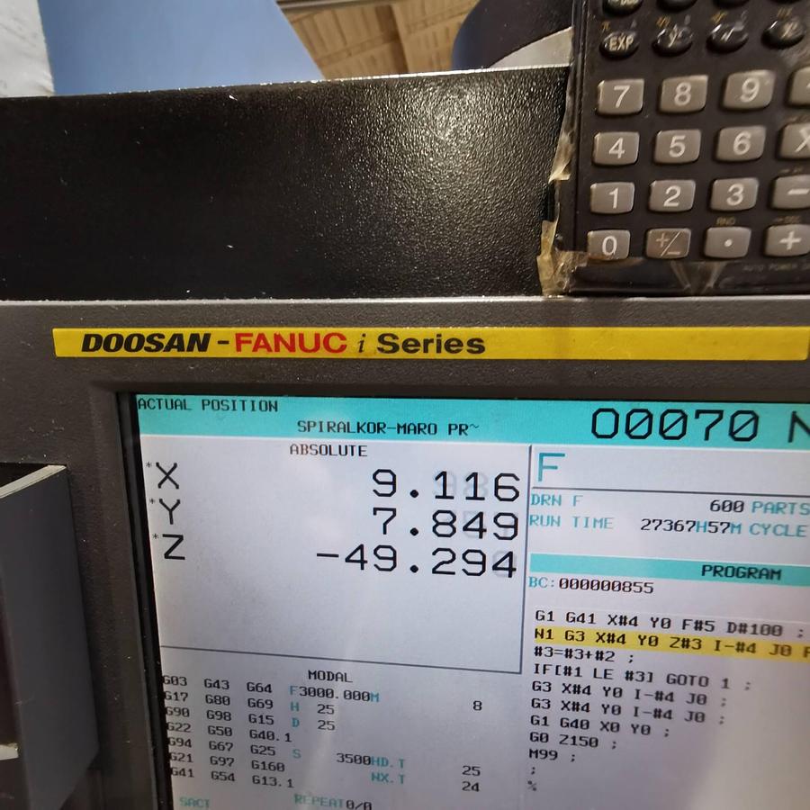 DOOSAN MYNX7500 machining center