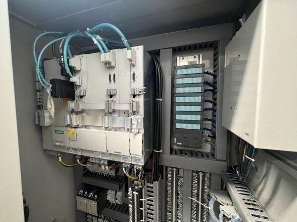 Used HYUNDAI HIT20M cnc lathe