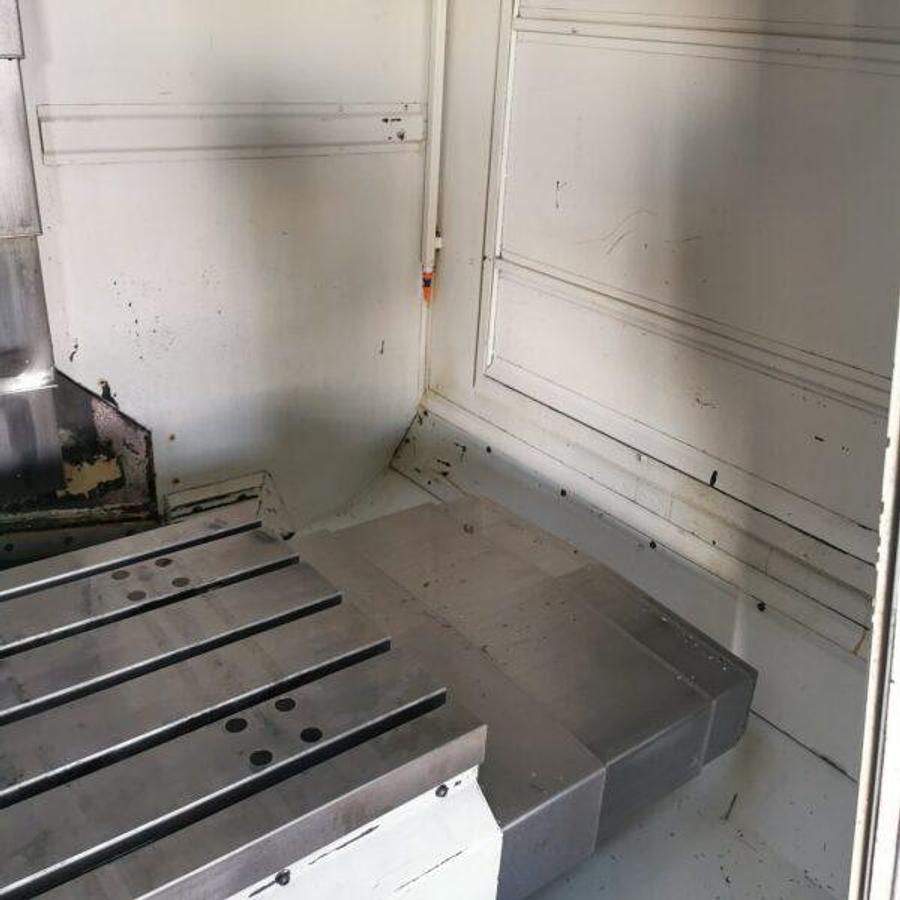 Used HURCO VMX24 machining center
