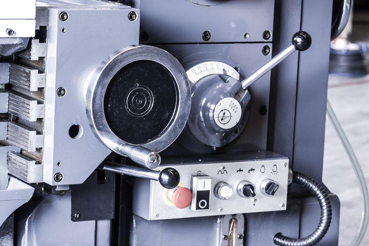 KAMI FKM935 tool milling machine