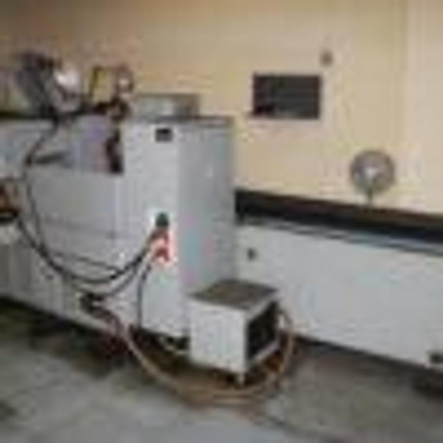 Used VEB SU315 cylindrical grinder