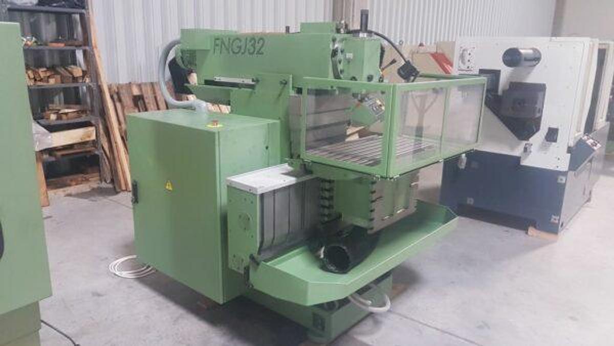 Used INTOS FNGJ32 tool milling machine