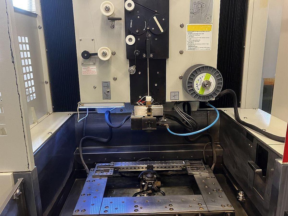 CHMER AS422 wire spark eroder