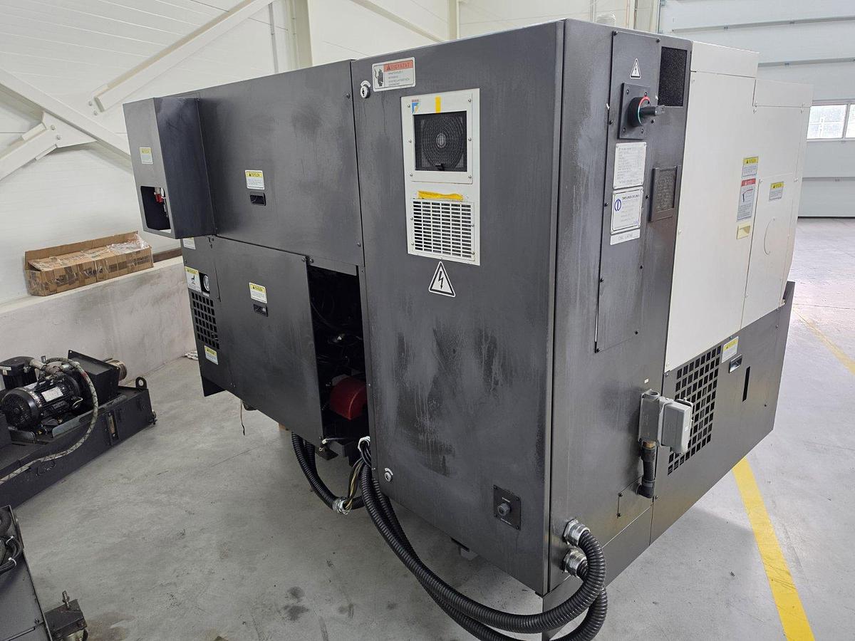 OKUMA Genos L2000e CNC lathe